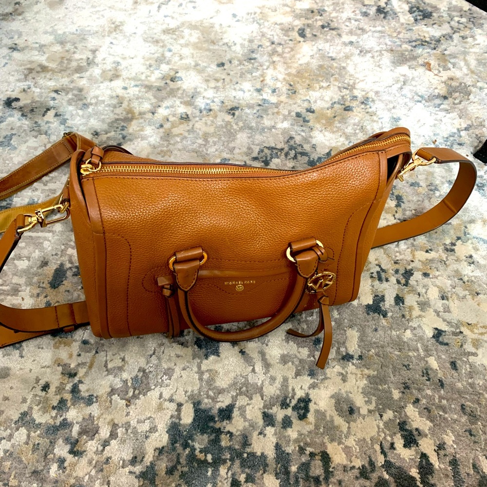 Newer Micheal Kors Shoulder Bag